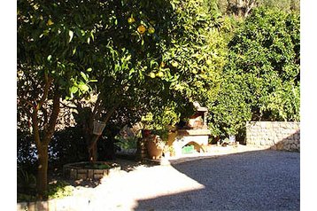 Grèce Privát Liapádes, Extérieur